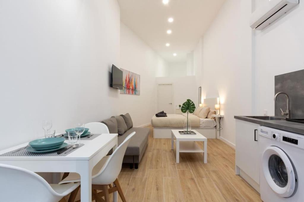 Nuevo Loft En Playa Y Cerca Del Centro, Ac Y Wifi Lägenhet Valencia Exteriör bild